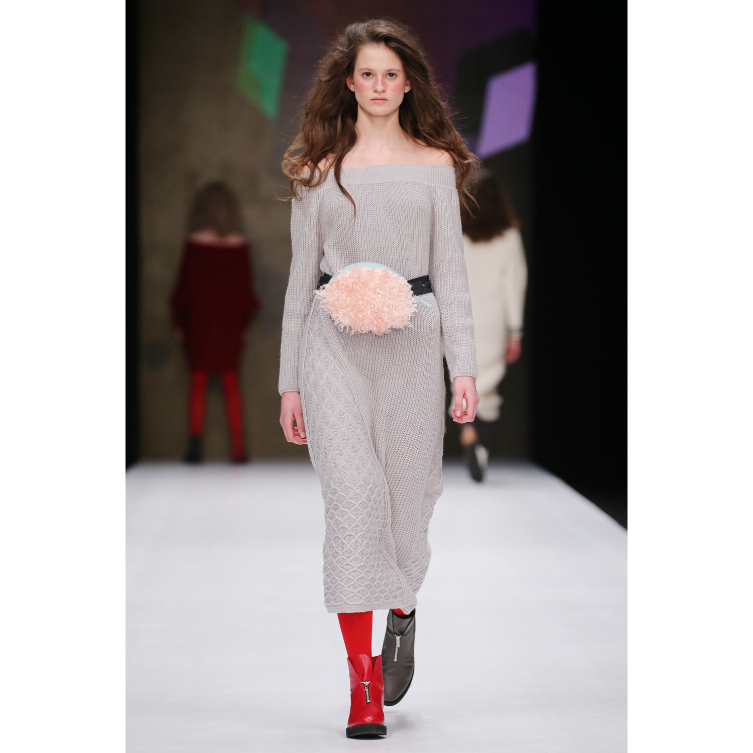 Фото KSENIASERAYA Fall 2018 Ready-to-Wear , Ксения Серая осень зима 2018 , Fashion show , неделя моды в Москве , MBFWRussia , Mercedes Benz Fashion Week , Mainstyles , Mainstyle